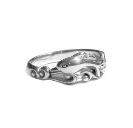 Dolphin Ring